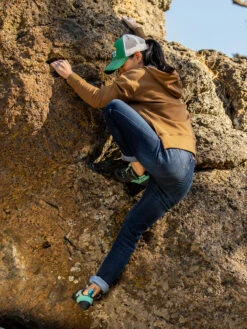 Mighty Hoodie Pullover -Swimwear Store 100946 05