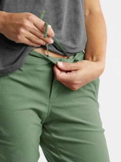 KUHL Indestructible 2.0 Hiking Shorts 8" -Swimwear Store 112013 03