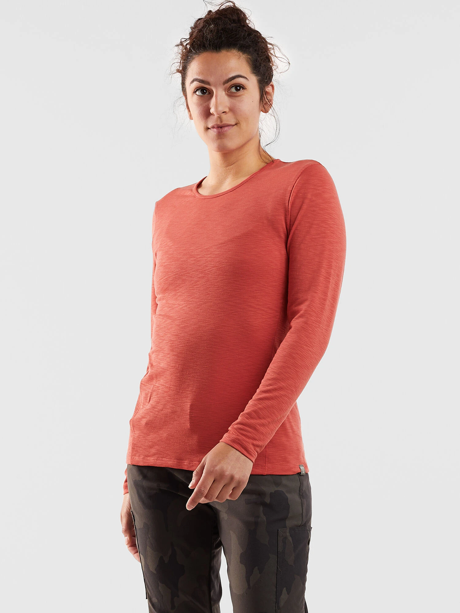 Henerala 2.0 Long Sleeve Tee - Solid 6 Henerala 2.0 Long Sleeve Tee - Solid - Image 4