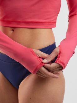 Blocker Cropped Rash Guard -Swimwear Store 444701 06