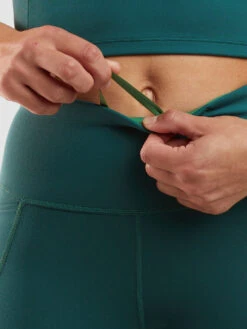 Mad Dash Lite Reversible Crop Tights - Perforated -Swimwear Store 530964 09