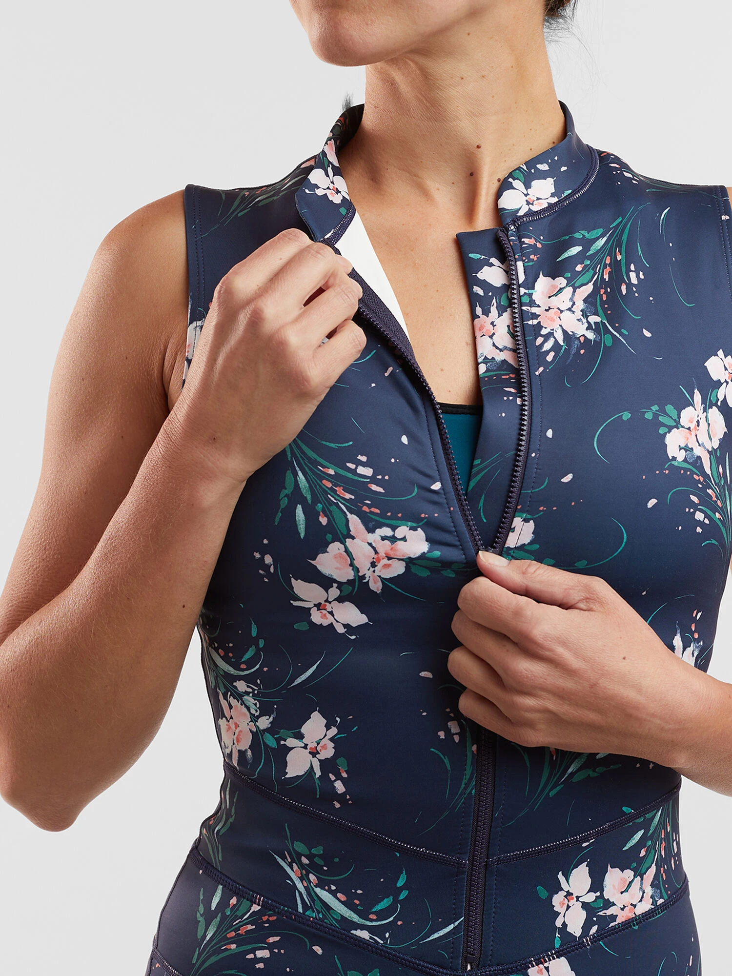 Duckdive Sleeveless Wetsuit 7 Duckdive Sleeveless Wetsuit - Image 5